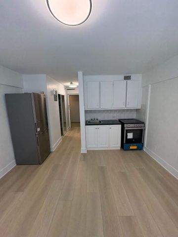 1900 avenue Lincoln - Beautiful studio for rent - Photo 2