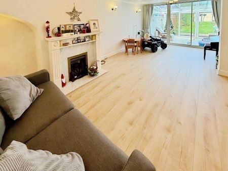 4 bedroom house to rent - Photo 3