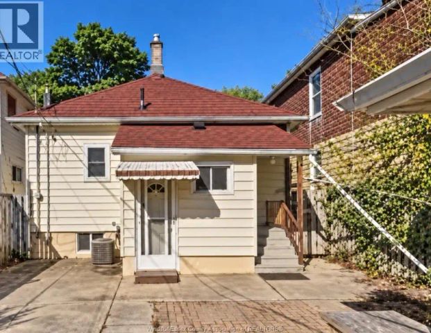 1352 LINCOLN — 1 Bedroom - Photo 1