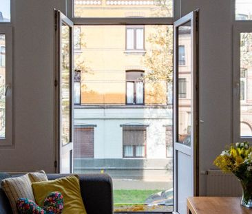 Appartement te huur in Borgerhout voor € 825 met 1 slaapkamer - Photo 1