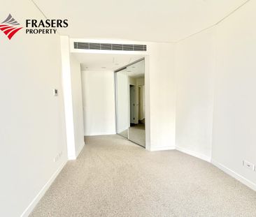 PENTHOUSE - 2 BEDROOM WITHIN MIDTOWN MACPARK - Photo 4