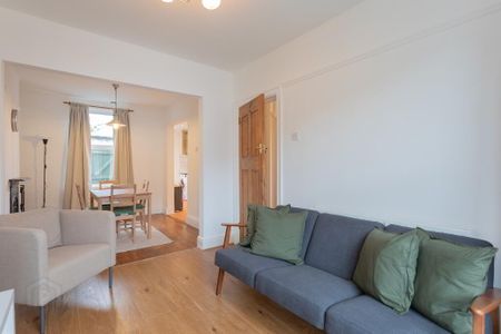26 Clarendon Avenue, Belfast, BT5 5JT - Photo 2