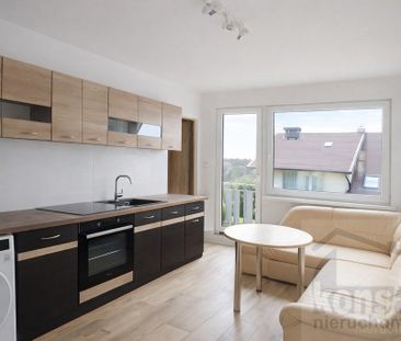 3 pok. + 2 balkony, w domku jednorodzinnym - Photo 4