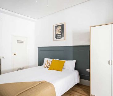 Room in a shared 68-bedroom apartment for rent in Justicia, Madrid. - Photo 5