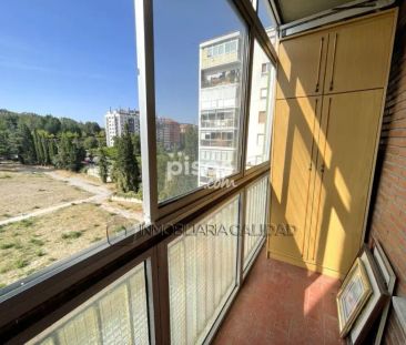 Piso en alquiler en Centro - Foto 2