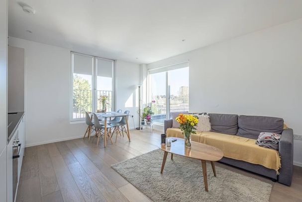 2 bedroom flat to rent - Photo 1