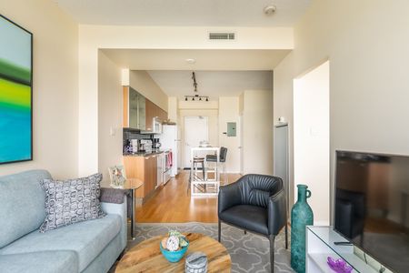 For Lease - 38 Grenville Street Unit# 3609, Toronto, Ontario - Photo 2