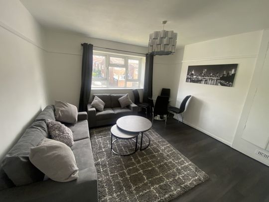 Room in a Shared Flat, Coldbath St, SE13 - Photo 1