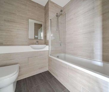 Bracknell, Berkshire, RG12 - Photo 6