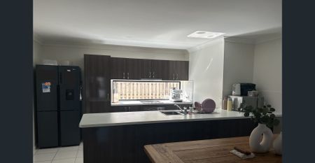 Family friendly estate by the beach - Photo 2