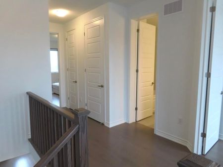 For Lease - 50 Yorkshire Drive, Barrie, Ontario - Photo 3