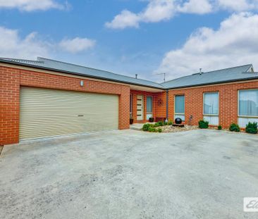 Low maintenance living! - Photo 3