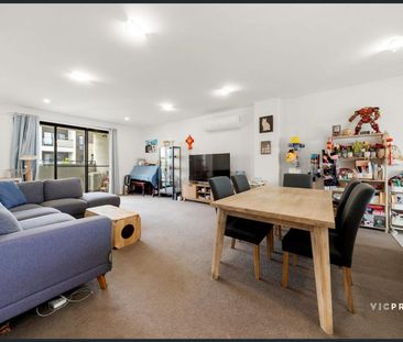 Stylish & Spacious Home in a Prime Braybrook Pocket - Photo 2