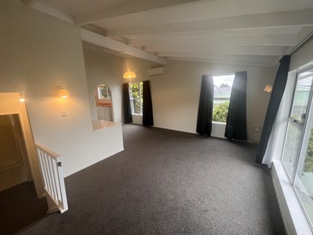 Executive Living in Newlands – Stunning Two-Bedroom Townhouse - Photo 2