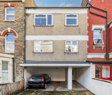 3 bedroom maisonette to rent - Photo 3