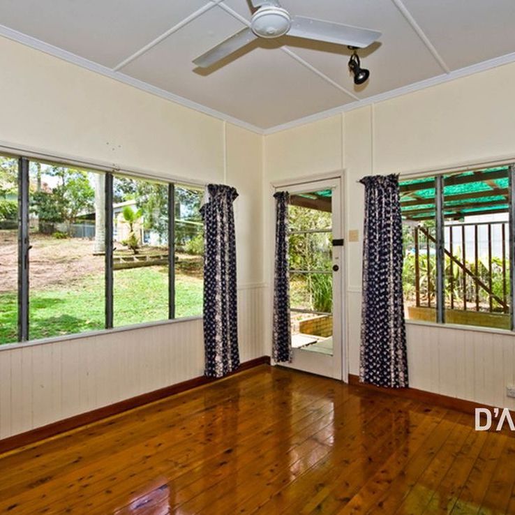 28 MCCORMACK AV - Photo 1