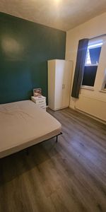 Room in a Shared House, High Street, B66 - Photo 4