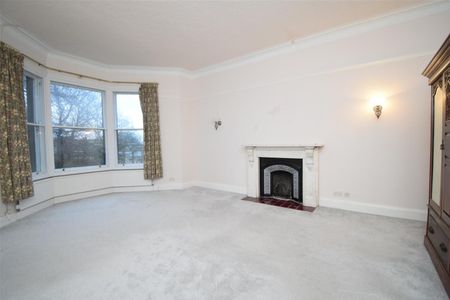 Cathedral Close, Wakefield - Photo 4