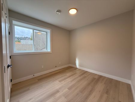 4 Bdrm Family Home in West Harbour - Photo 4