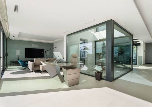 Luxury Villa for rent in Benahavís, Andalusia
