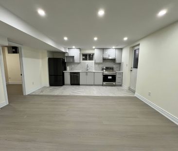 For Lease - 216 Wesmina Avenue, Whitchurch-Stouffville, Ontario - Photo 4