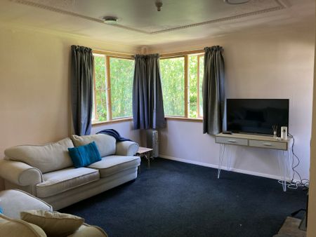 3 Bedroom home - Photo 2