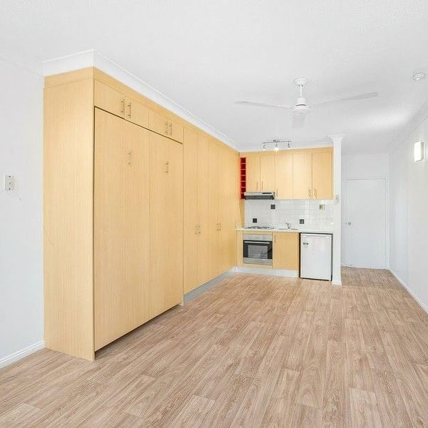 Ground Floor Studio - Photo 1