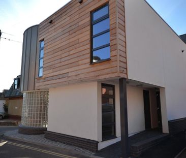 Cedar House, Brook Road, Budleigh Salterton, Devon, EX9 - Photo 3