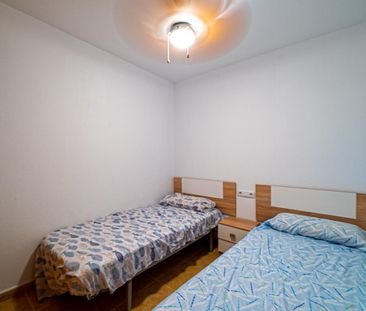 Apartamento de alquiler en Carrer D'oriola, Pueblo Acantilado - Lanuza - Photo 2