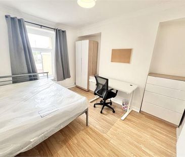 4 bedroom house share to rent - Photo 2