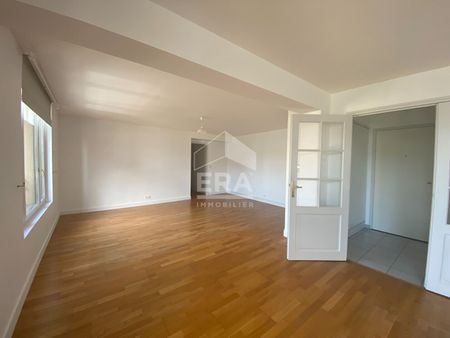 Location Appartement 4 pièces 113m² - Photo 3