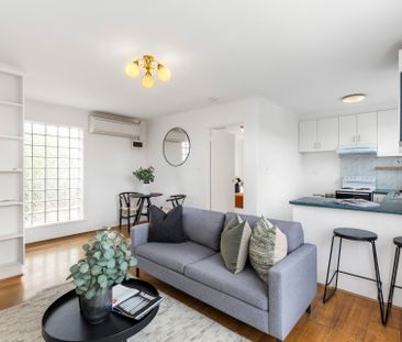 Sun-Drenched Sanctuary in Prime St Kilda West - Photo 6