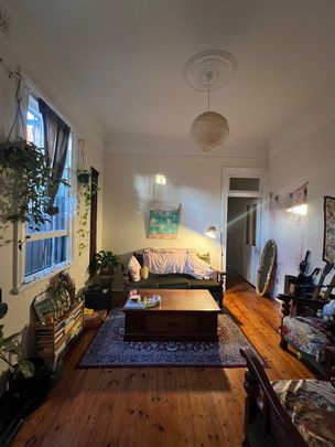 Newtown - Photo 1