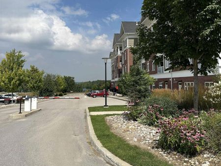 For Lease - 40 Horseshoe Boulevard Unit# 405, Oro-Medonte, Ontario - Photo 2