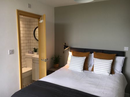 5 Bed Terraced House, Jubilee Drive, L7 - Photo 5