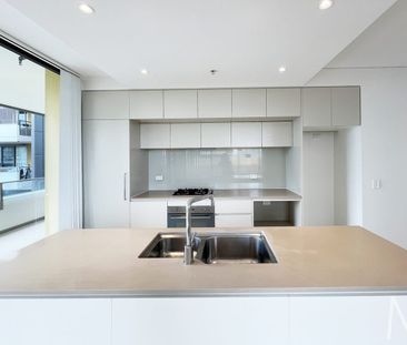 LUXURY NORTH-FACING APARTMENT - Photo 4