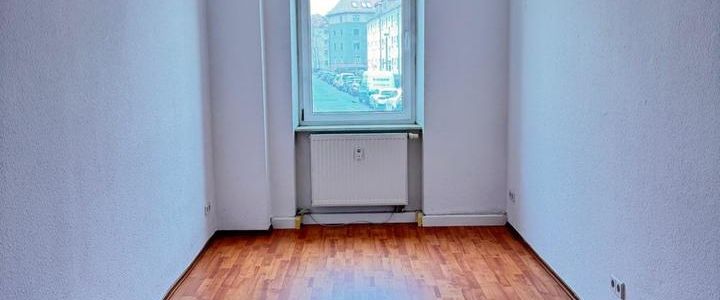 +++SCHNELL SEIN! CHARMANTE 2-RAUMWOHNUNG mit EINBAUKÜCHE+++ - Foto 1