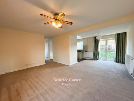 3 bedroom semi-detached house to rent - Photo 2