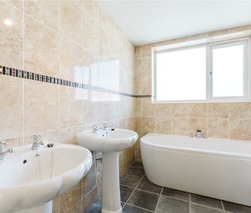 Kingsholme Road, - Photo 5