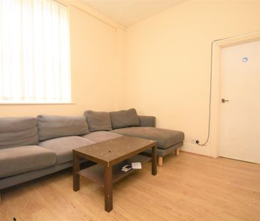 6 bedroom terraced house to rent - Photo 1