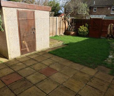 3 bedroom terraced house to rent - Photo 1