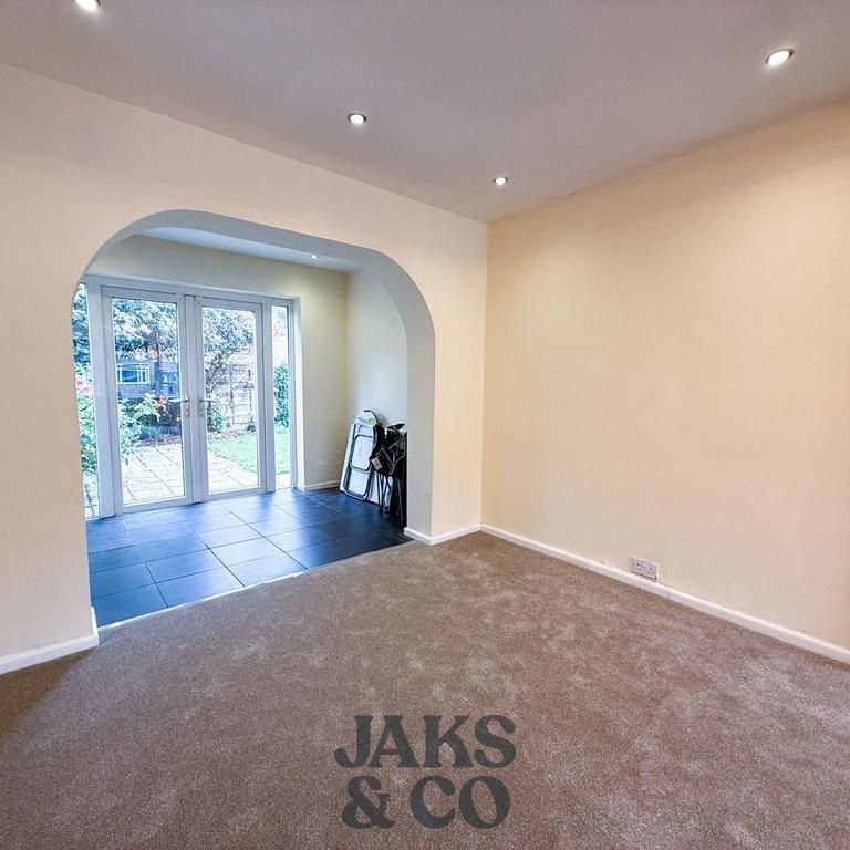 3 bedroom semi-detached house to rent - Photo 1