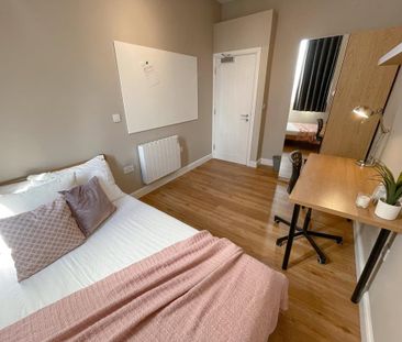 9 bedroom flat to rent - Photo 5