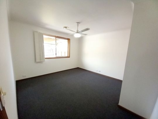 LARGE 3 BEDROOM FAMILY HOME WITH OUTDOOR AREA - Photo 1