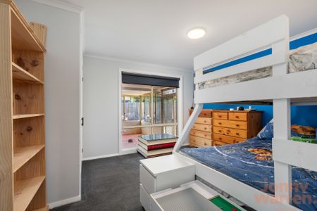 10 Maloney Street, Queanbeyan West NSW 2620 - House For Rent | Domain - Photo 4