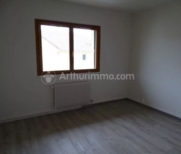 Location Appartement 3 pièces 70 m2 à Seloncourt - Photo 2