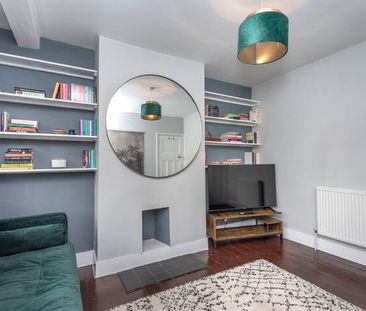 1 Bed Maisonette, Kimble Road, SW19 - Photo 2