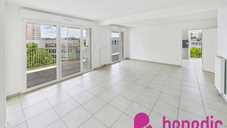 LOCATION THIONVILLE F5 CUISINE EQUIPEE TERRASSE DEUX CAVES DEUX PARKING - Photo 3