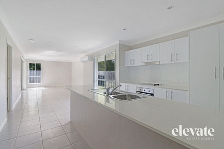 7 Paradise Place QLD 4055, Upper Kedron - Photo 2