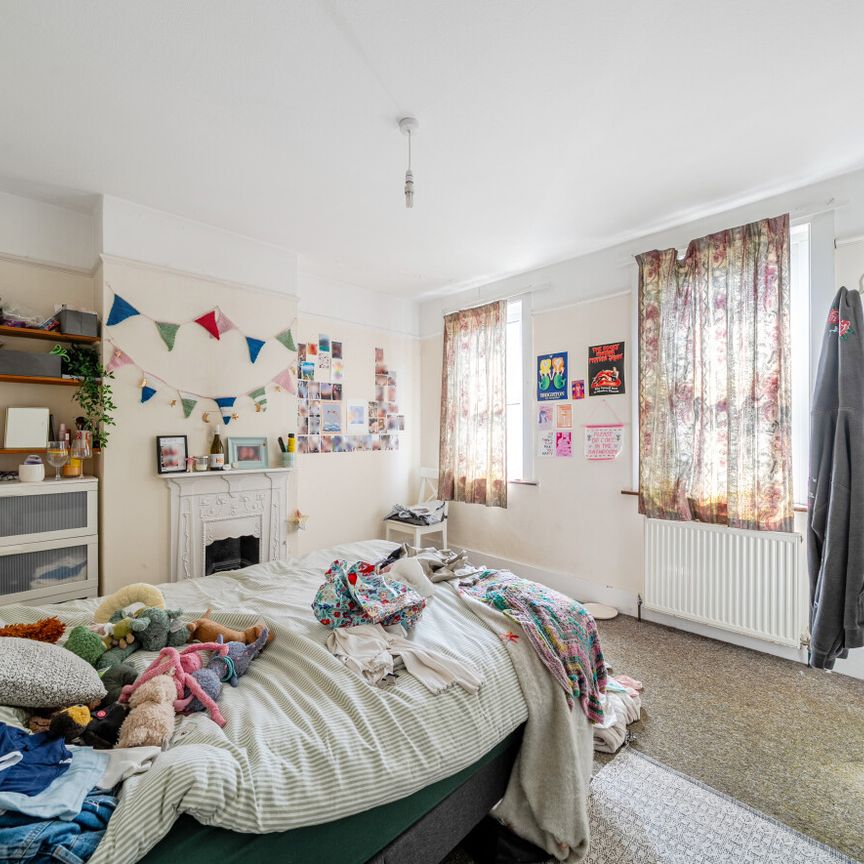 4 bedroom terraced house to rent - Photo 1